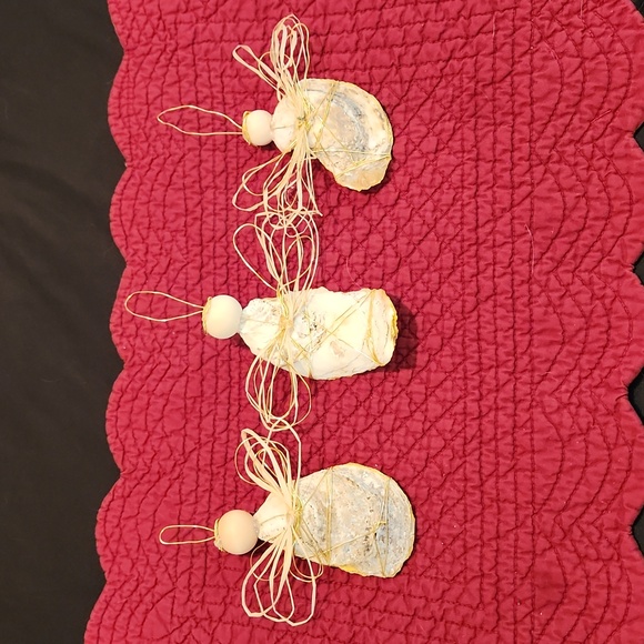 (3) Hand Crafted Angel ornaments, oyster shell - Picture 5 of 9